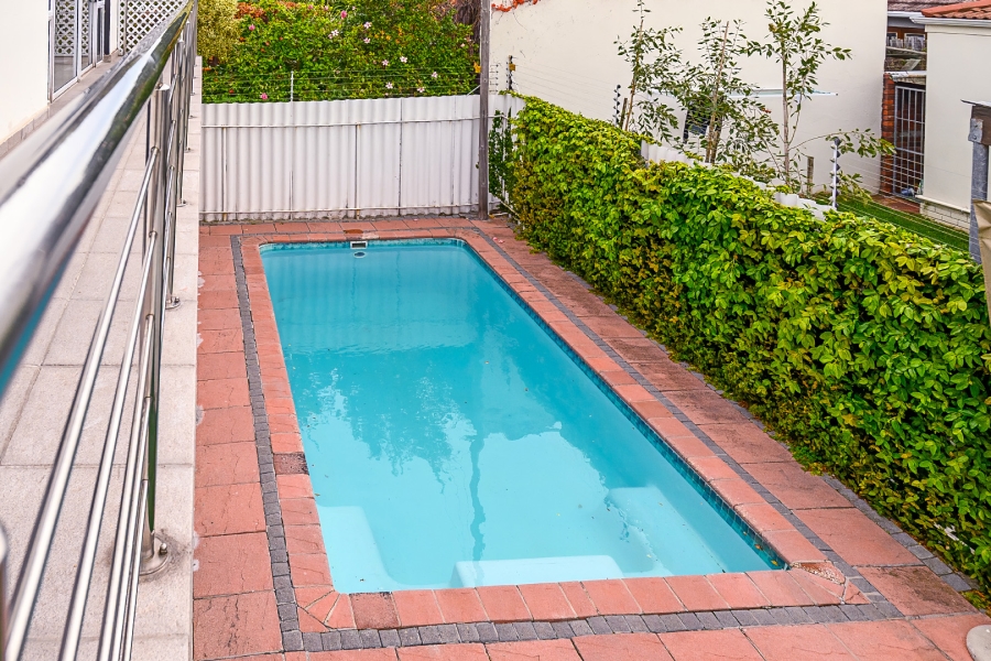 5 Bedroom Property for Sale in Claremont Western Cape
